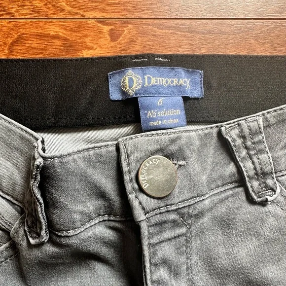 Democracy Jean - Picture 2 of 3